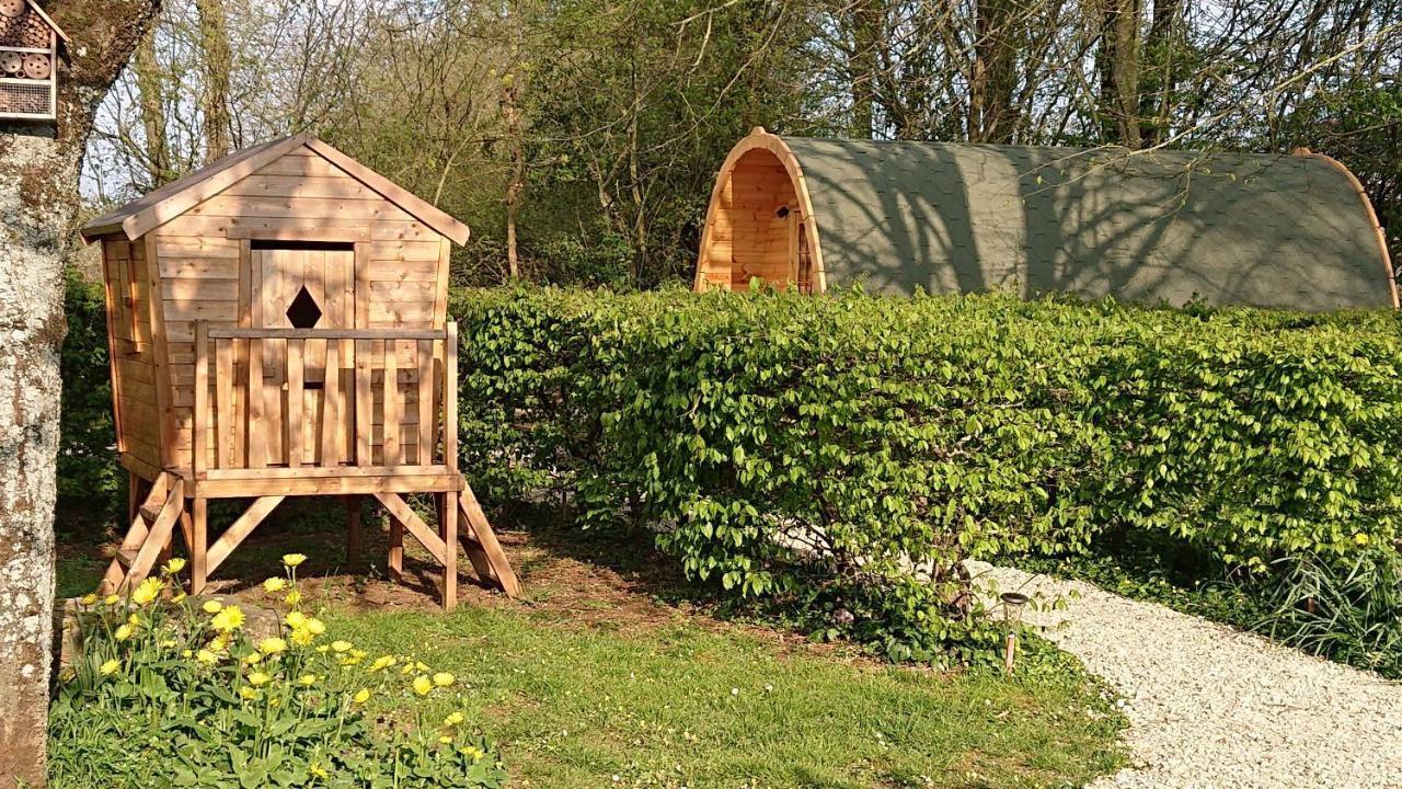Cabane En Bois Avec Bain Nordique Asnieres-sur-Vegre Екстер'єр фото