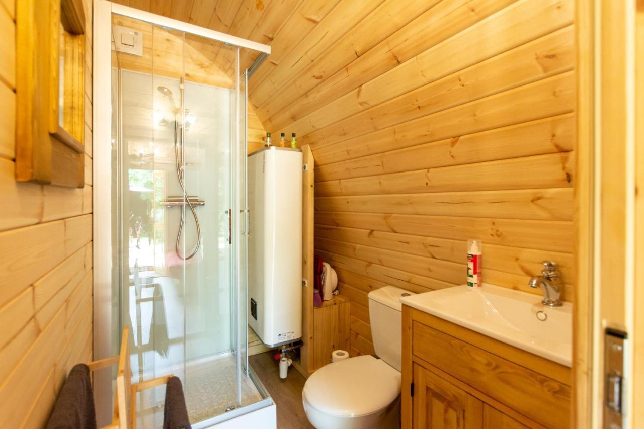 Cabane En Bois Avec Bain Nordique Asnieres-sur-Vegre Екстер'єр фото